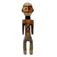 "Figura", Metoko, R.D. Congo, século XX, madeira, vestígios de pigmentos, 11x55x9cm - CC19-406 [INDISPONÍVEL / UNAVAILABLE]