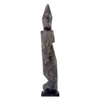 Figura Aklama, Adangbe, Gana, Séc. XX, madeira, 4x27x3cm – REF CCAK19-089