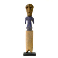 Figura Aklama, Adangbe, Gana, Séc. XX, madeira, pigmentos, 4x22x2cm – REF CCAK20-018 [COLECÇÃO CRUZES CANHOTO]