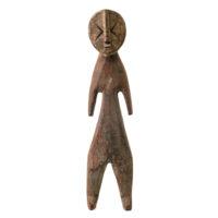 Figura Aklama, Adangbe, Gana, Séc. XX, madeira, pigmentos, 6x23x3cm – REF CCAK20-043