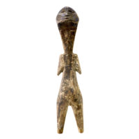 Figura Aklama, Adangbe, Gana, Séc. XX, madeira, pigmentos, 5x21x2cm – REF CCAK20-053 [INDISPONÍVEL / UNAVAILABLE]