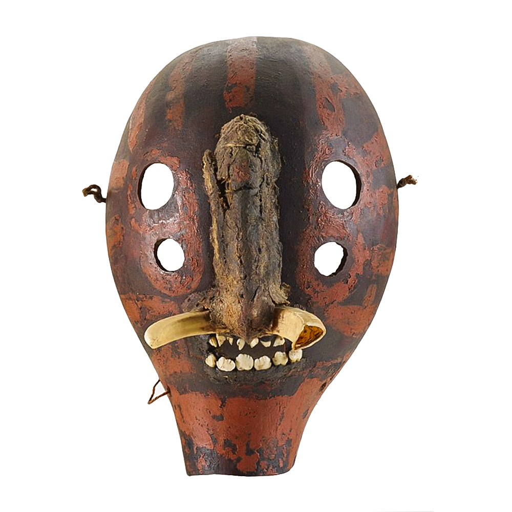 Máscara Ritual, Chuave, Papua Nova Guiné, século XX, cabaça, tecido, resina, pigmentos, dentes de animal