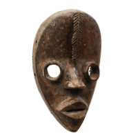 Máscara Gunye Ge, Dan, Libéria / Costa do Marfim, Séc. XX, madeira, 16x28x9cm – Ref CC20-185