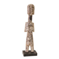 Figura Aklama, Adan, Gana, Séc. XX, madeira, pigmentos, 4x18x3cm – Ref CCAK22-026