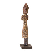 Figura Aklama, Adan (Adangbe), Togo/Gana, Séc. XX, madeira, pigmentos, 4x19x2cm – Ref CCAK22-027