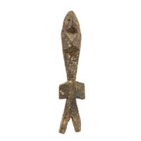 Figura Aklama, Adan, Gana, Séc. XX, madeira, pigmentos, 6x24x3cm – Ref CCAK22-004
