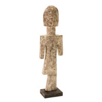 Figura Aklama, Adan, Gana, Séc. XX, madeira, pigmentos, 7x22x3cm – Ref CCAK22-010