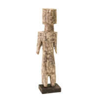 Figura Aklama, Adan, Gana, Séc. XX, madeira, pigmentos, 6x20x5cm – Ref CCAK22-011 [INDISPONÍVEL / UNAVAILABLE]
