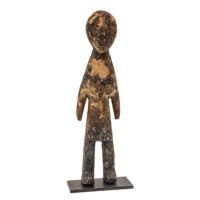 Figura Aklama, Adan, Gana, Séc. XX, madeira, pigmentos, 5x19x4cm – Ref CCAK22-039