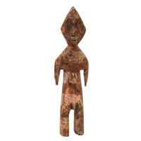 Figura Aklama, Adan, Gana, Séc. XX, madeira, pigmentos, 10x33x5cm – Ref CCAK22-042