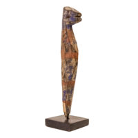 Figura Aklama (ave), Adan (Adangbe), Togo/Gana, Séc. XX, madeira, pigmentos, 4x17x2cm – Ref CCAK23-011
