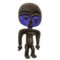 Figura de Fertilidade Akuaba, Ashanti, Gana, Séc. XX, madeira, pigmentos, contas, 28x68x13cm – Ref CCT23-031