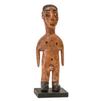Figura Gemelar Venavi masculina, Ewe, Togo/Gana, Séc. XX, madeira pintada, 6x18x5cm – Ref CCT23-038