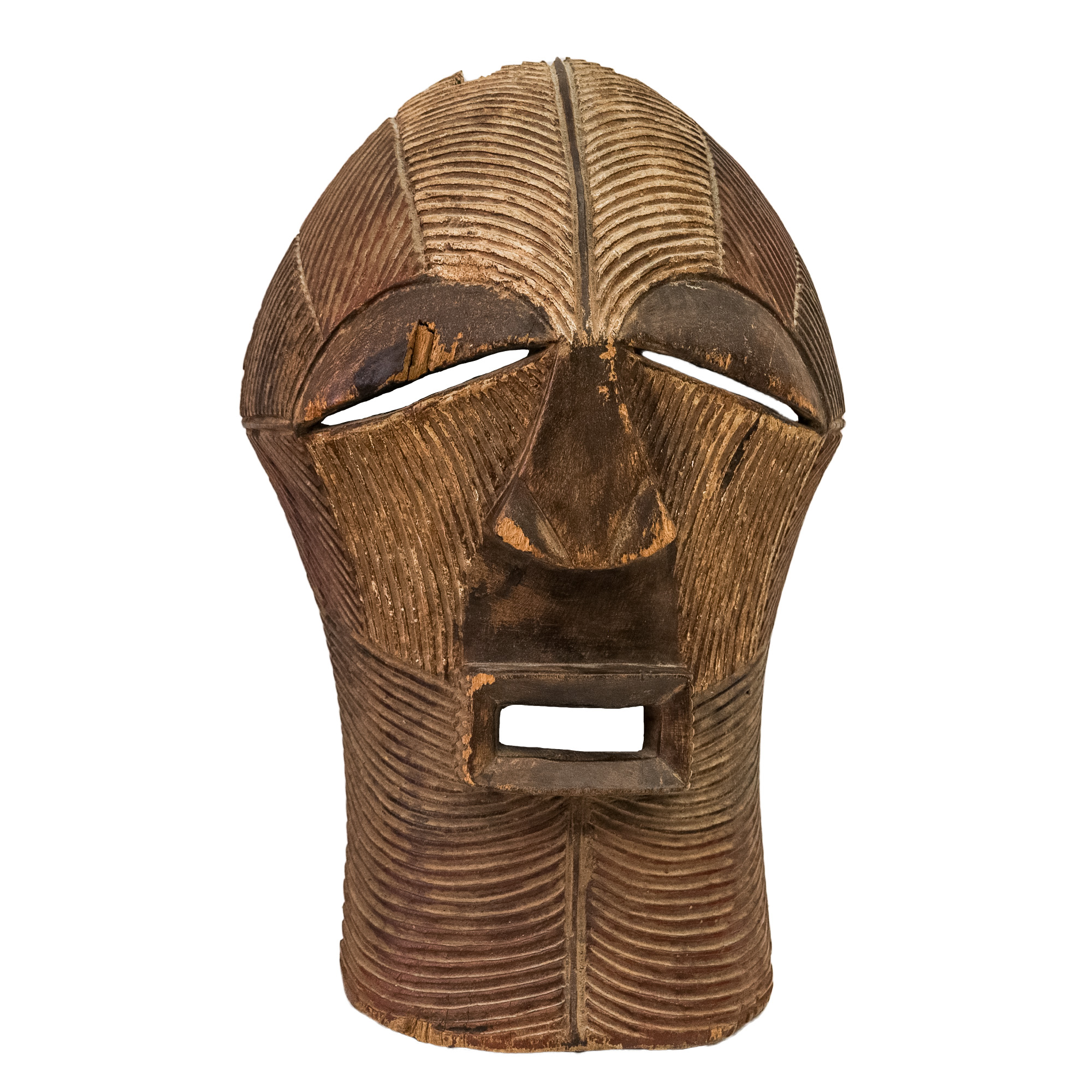 Máscara Kifwebe, Songye, R.D. Congo, Séc. XX, madeira, pigmentos, 34x62x36cm – Ref CCT15-000
