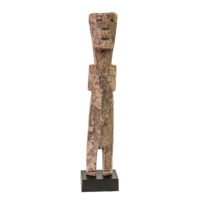Figura Aklama, Adan (Adangbe), Togo/Gana, Séc. XX, madeira, pigmentos, 4x20x2cm – Ref CCAK23-022