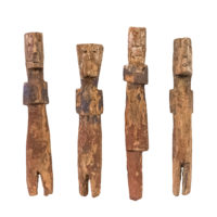 Conjunto de 4 figuras Aklama, Adan (Adangbe), Togo/Gana, Séc. XX, madeira, pigmentos, ±20x21x3cm – Ref CCAK20-039K