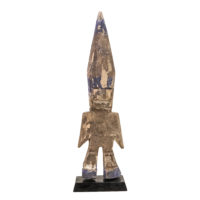 Figura Aklama, Adan (Adangbe), Togo/Gana, Séc. XX, madeira, pigmentos, 6x22x2cm – Ref CCAK20-034