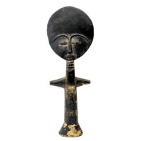 Ashanti, "Akuaba Doll", Gana, século XX, madeira, 10x33x4cm