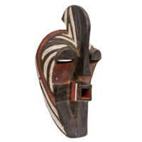 Máscara Kifwebe, Songye, R.D. Congo, Séc. XX, madeira, pigmentos, 24x47x17cm – Ref CCT23-148