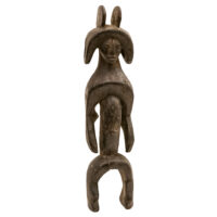 Figura Iagalagana, Mumuye, Nigéria, Séc. XX, madeira, 10x39x8cm – Ref CCT24-001