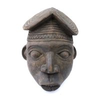 Máscara Ritual Ngoin, Bamum, Grasslands - Camarões, século XX, madeira, 20x33x18cm