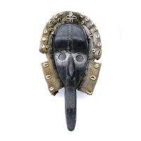 "Máscara Ritual", Dan, Costa do Marfim ou Libéria, século XX, madeira, têxteis, conchas, 28x57x10cm [INDISPONÍVEL / UNAVAILABLE]
