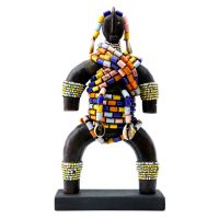 "Doll", Namji, Camarões, século XX, madeira, corda, conchas, contas, 14x27x10cm [INDISPONÍVEL / UNAVAILABLE]