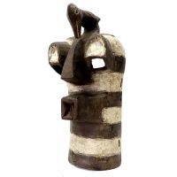 Songye, "Máscara com Pássaro", R.D. Congo, século XX, madeira, pigmento natural, 18x43x20cm
