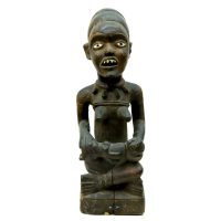 "Figura da Maternidade", Yombe/Kongo, R.D. Congo, século XX, madeira, 16x46x14cm – Ref CC16-627 [INDISPONÍVEL / UNAVAILABLE]