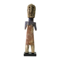 Figura Aklama, Adan (Adangbe), Togo/Gana, Séc. XX, madeira, pigmentos, 6x25x4cm – REF CCAK20-004 [INDISPONÍVEL / UNAVAILABLE]