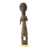 Figura Aklama, Adangbe, Gana, Séc. XX, madeira, pigmentos, 4x23x3cm – REF CCAK20-006