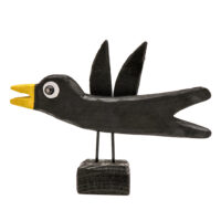 Pássaro Negro de Bico Amarelo, 2023, madeira, tintas, objectos diversos, 20x15x5cm – Ref CCID23-009 [COLECÇÃO CRUZES CANHOTO]