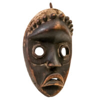 Máscara Gunye Ge, Dan, Costa do Marfim / Libéria, Séc. XX, madeira, 14x25x10cm – Ref CCT24-053