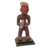 Figura de Ancestral, Bamileke, Camarões, Séc. XX, madeira, contas, 16x44x15cm – Ref CCT24-095