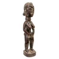 Figura feminina de Protecção, Baule, Costa do Marfim, Séc. XX, madeira, 14x55x16cm – Ref CCT24-115