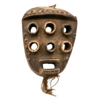 Máscara Grebo, Grebo, Libéria / Costa do Marfim, séc. XX, madeira, pigmentos, 21x28x13cm – Ref CCT24-144 [COLECÇÃO CRUZES CANHOTO]