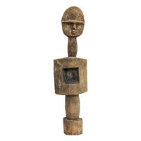 Figura Antropomórfica Aklama, Adan (Adangbe), Togo/Gana, Séc. XX, madeira, pigmentos, 11x40x6cm – Ref CCAK25-001