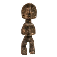 Figura de Protecção, Zande, R.D. Congo, séc. XX, madeira, 10x32x7cm – Ref CCT24-150