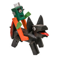 O Cabaleiro do Apócalipese, Idalécio, 2024, Águeda, madeira, tintas, objectos diversos, 37x38x17cm – Ref CCID25E-037