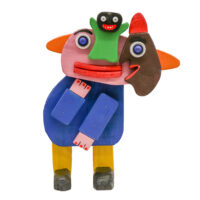 Escutando o Sábio Belchior, Idalécio, 2025, Águeda, madeira, tintas, objectos diversos, 27x35x10cm – Ref CCID25E-062